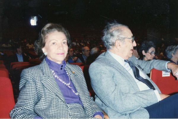 Max Fisher with Marjorie at the JAFI Assembly in 1990.